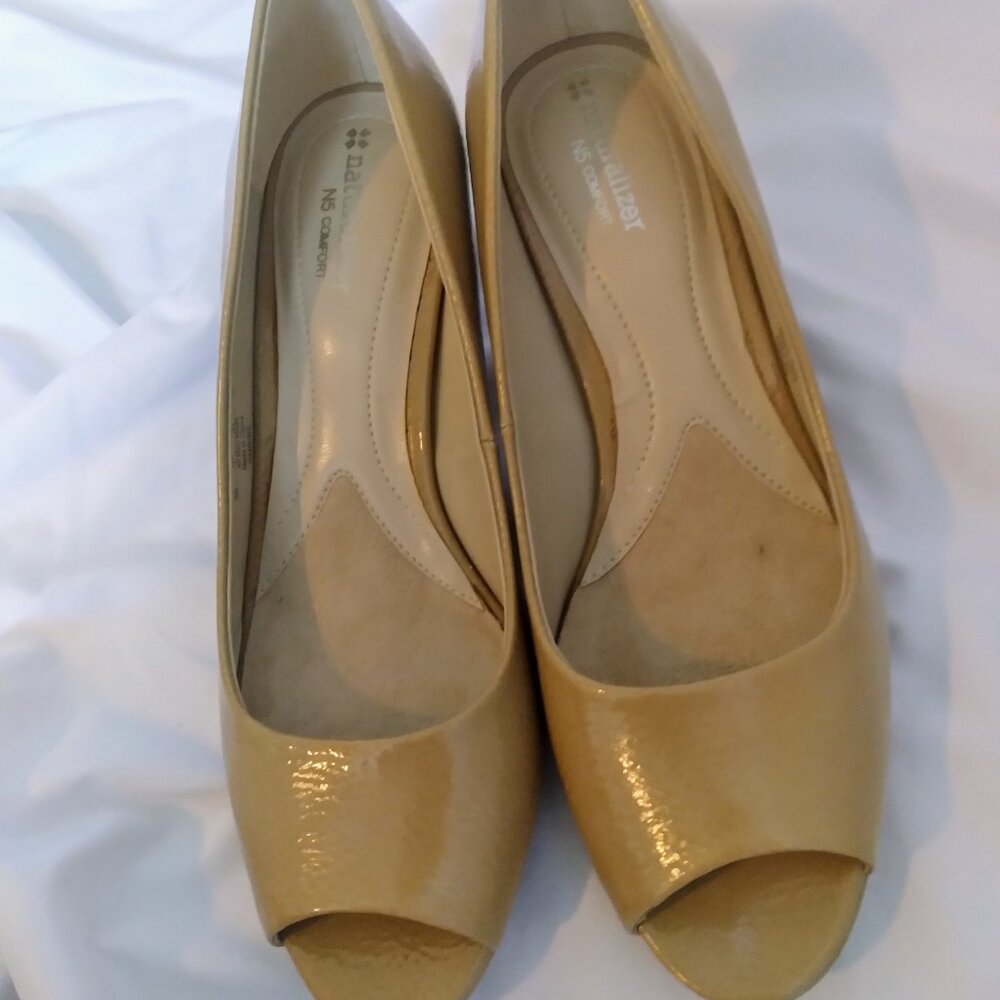 Naturalizer N5 Comfort peeptoe pump